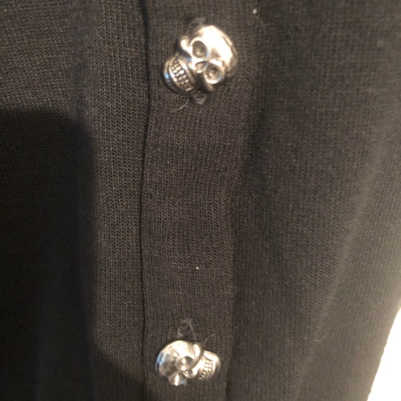 Skull button cardigan with embroidered skulls - Picture 4 of 4